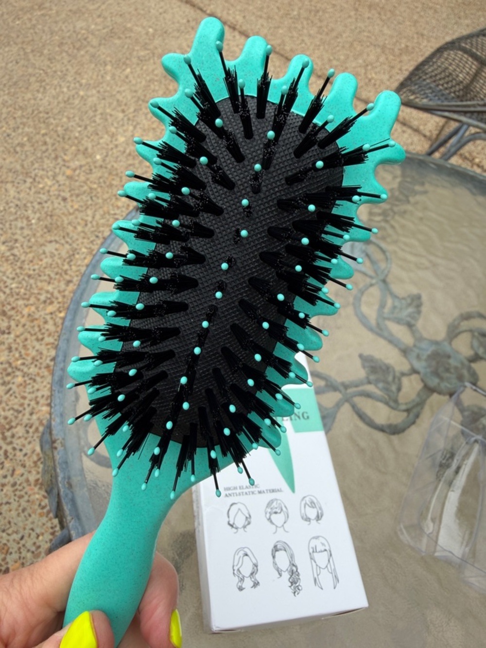 Curly Hair Brush Styling - Green